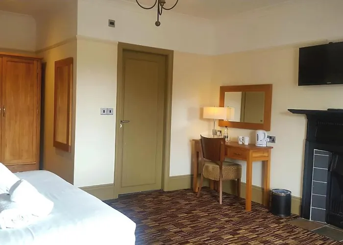 Whitby Hotels