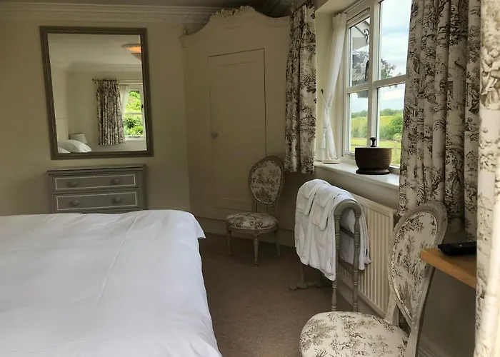 Andover Hotels