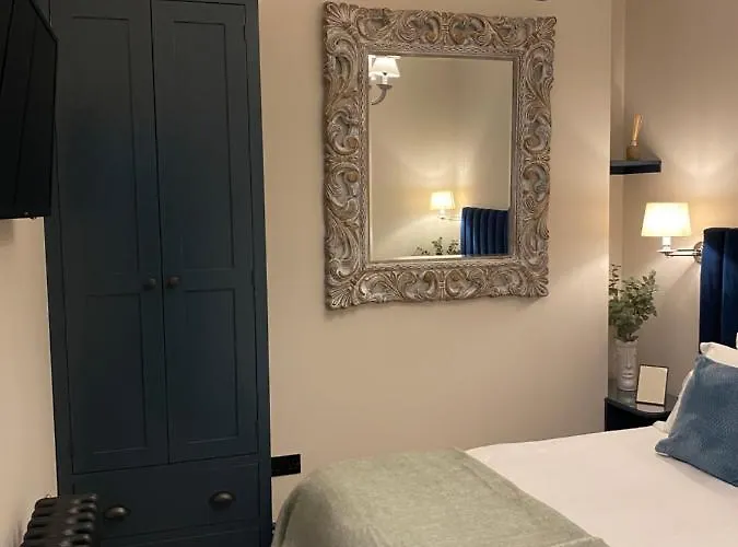 Ch1 Boutique Stays-Roman Bath Suite Chester