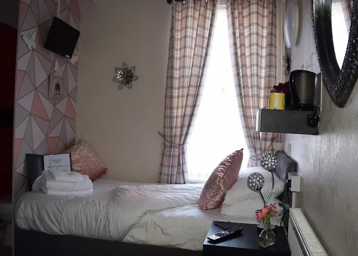 Blackpool hotels near Blackpool Model Village and Gardens