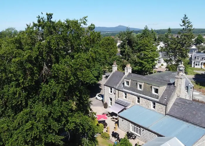 Bennachie Lodge Hotel In Kemnay Inverurie