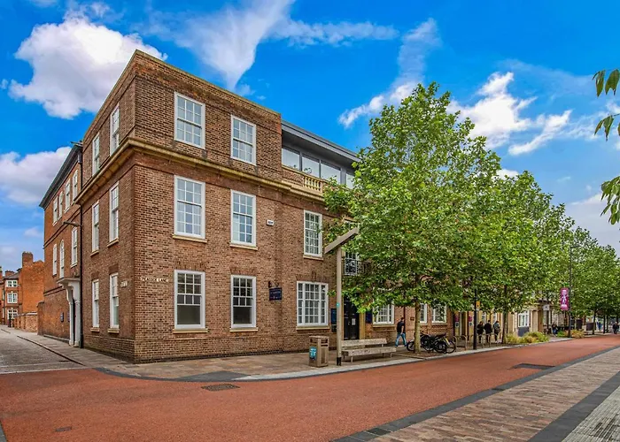 Bletchley Hotels