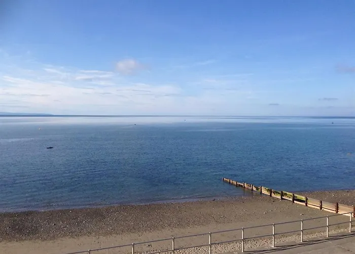 Glanllifon Bed And Breakfast Criccieth