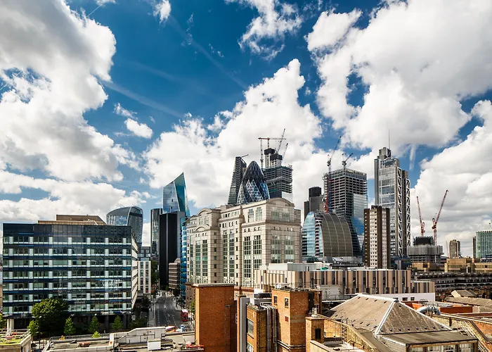 London hotels near Prince of Wales Theatre