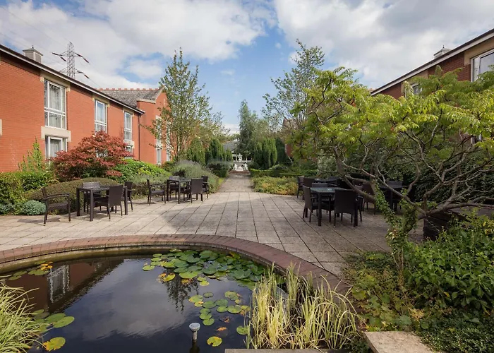 Leicester Hotels