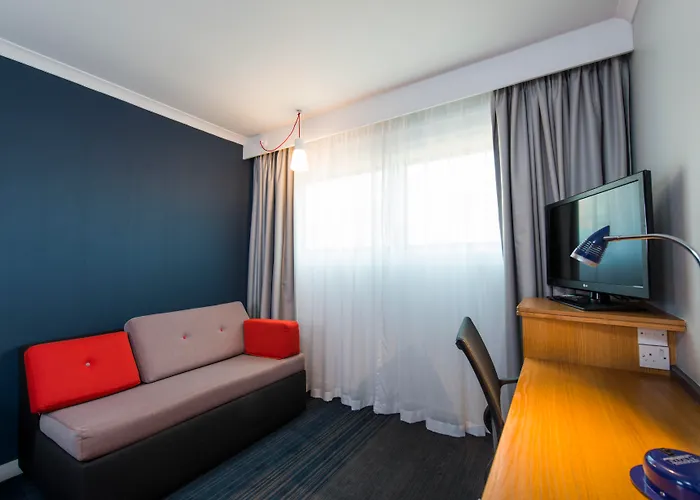 Bonnybridge Hotels