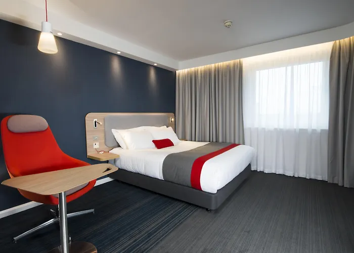 Kilmelfort Hotels