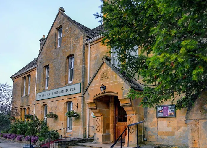 Chipping Campden hotels near Market Hall