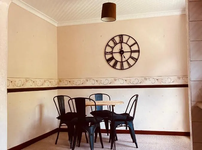 'Melrose Three' At Stayboom Lancaster