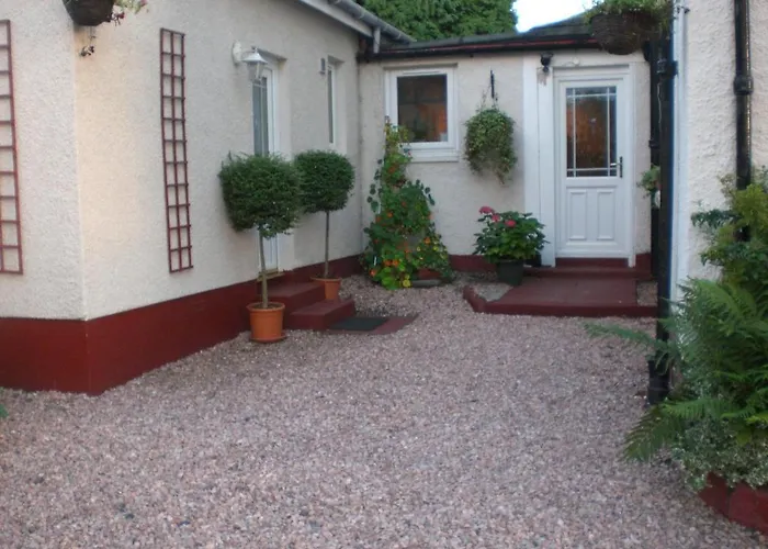 Pitreavie Guest House Dunfermline