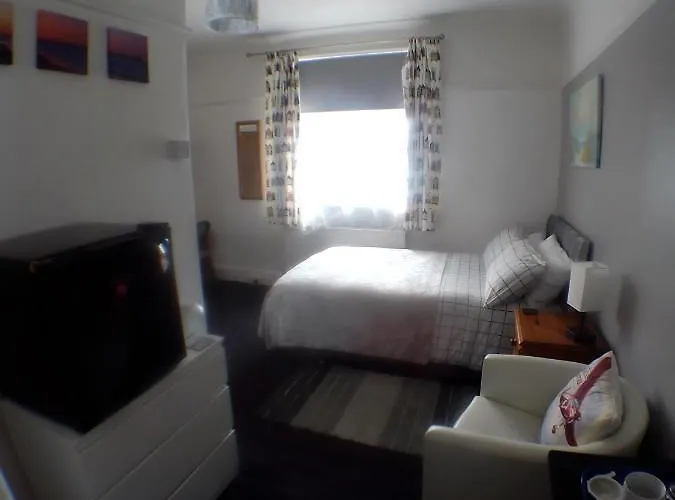 Snowdon House Single Rooms For Solo Travellers Rhyl