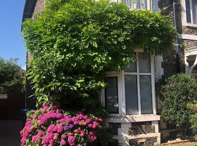 Rectory Cottage Croydon