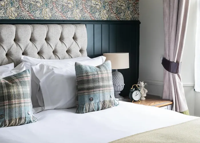 Cirencester Hotels