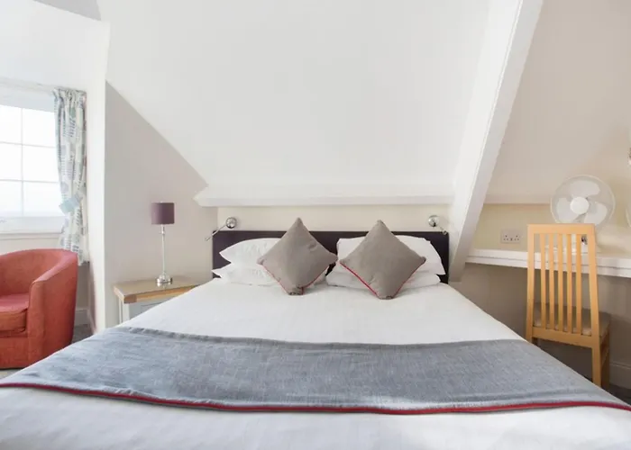 Porthleven Hotels