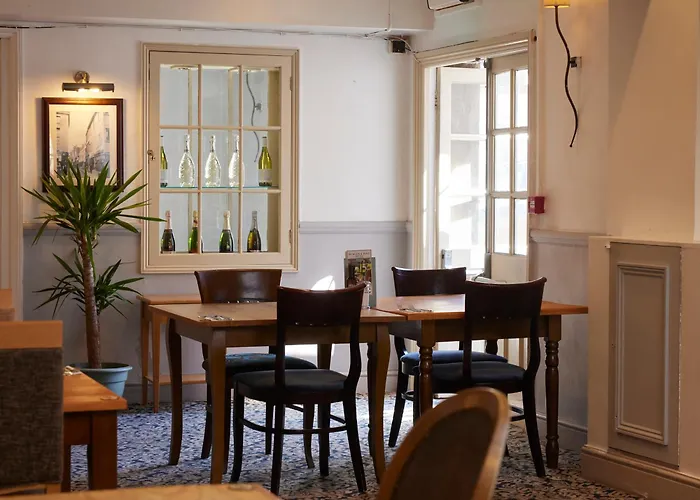 Hitchin Hotels