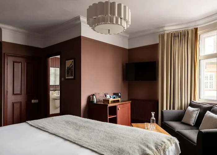 London Dog Friendly Lodging and Hotels