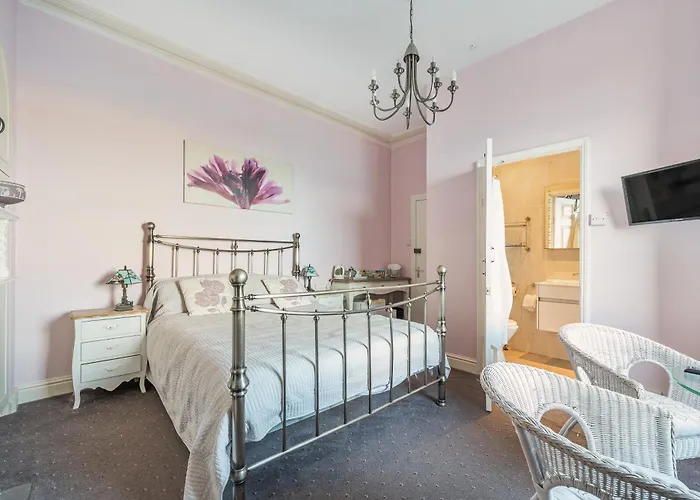 Golden Hind Bed & Breakfast St Ives 