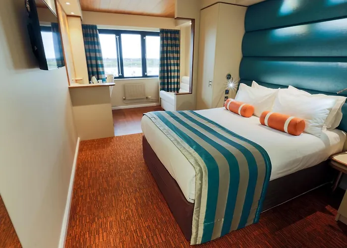 Charmouth Hotels