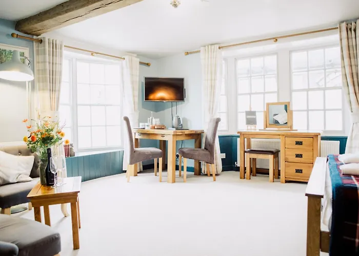 Canterbury hotels near Howletts Wild Animal Park