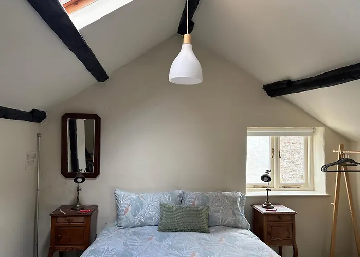 Six On Castle Bed & Breakfast Tiverton 
