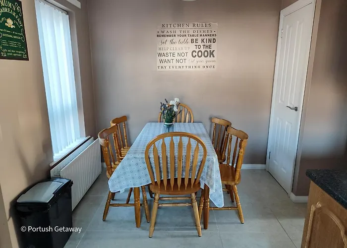 Private Portrush Getaway - Holiday Let
