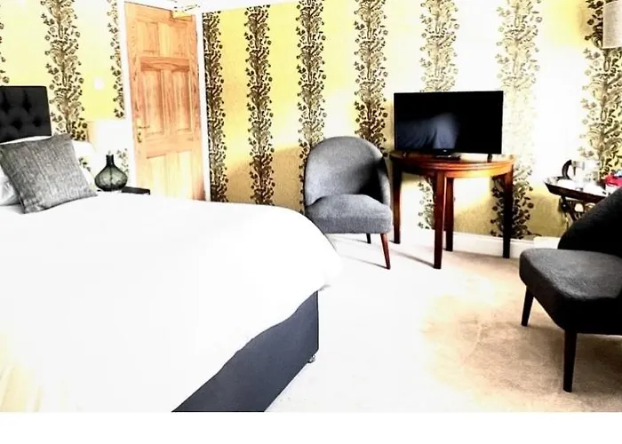 Moffat Hotels