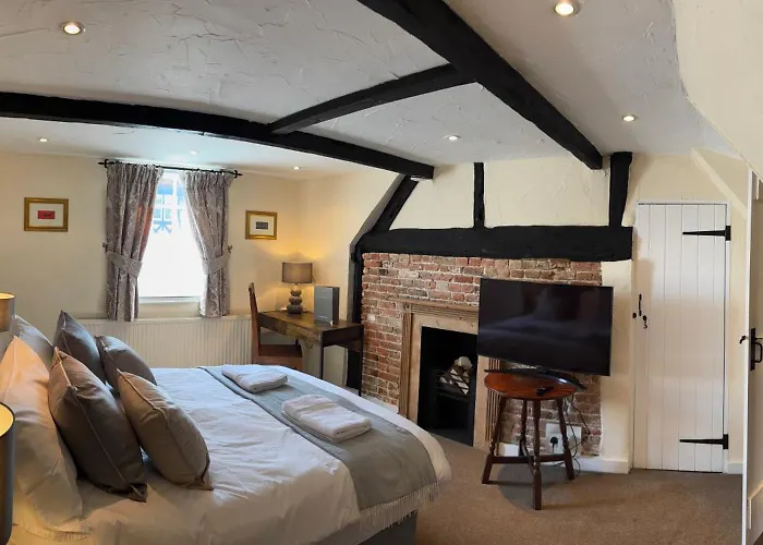 Woking Hotels