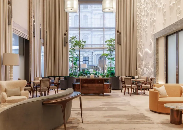 London hotels near Statue of Eros