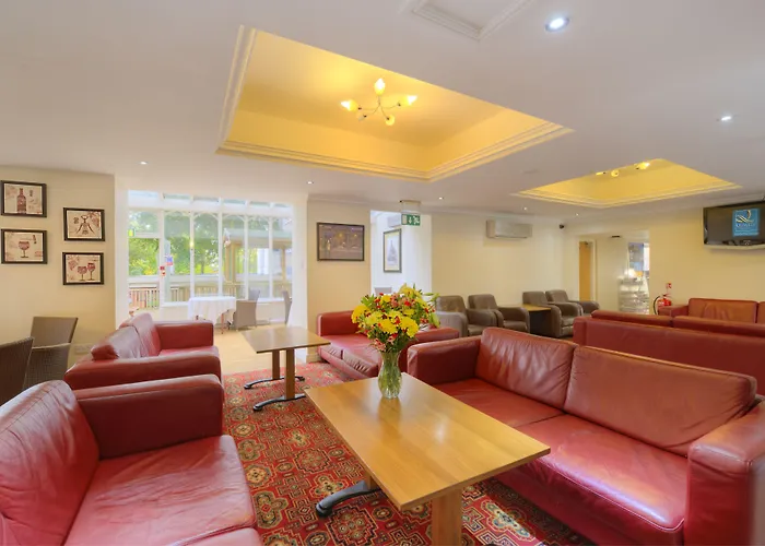 Birmingham hotels near Cadbury World