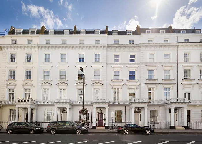 London hotels near St James's Park