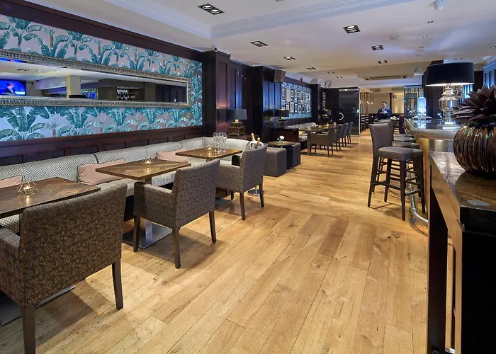 Guildford Hotels