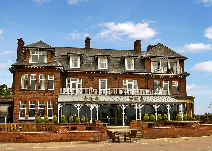 Lowestoft Hotels