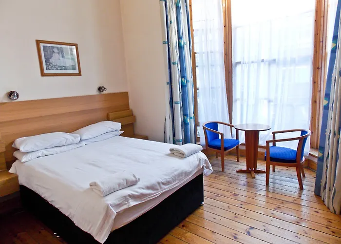 Glasgow Hotels