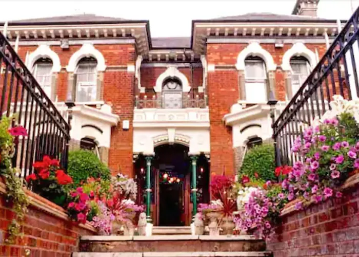 Luton (Bedfordshire) Hotels