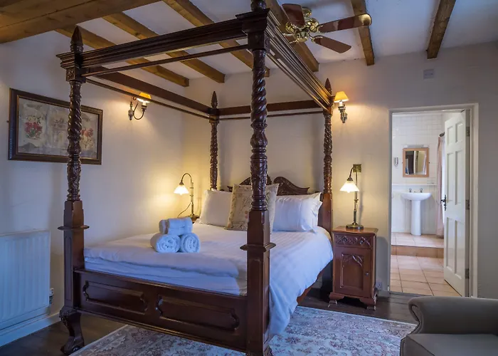 Castleton (Derbyshire) Hotels