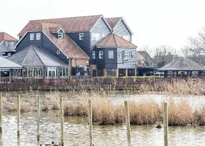 Canvey Island Hotels