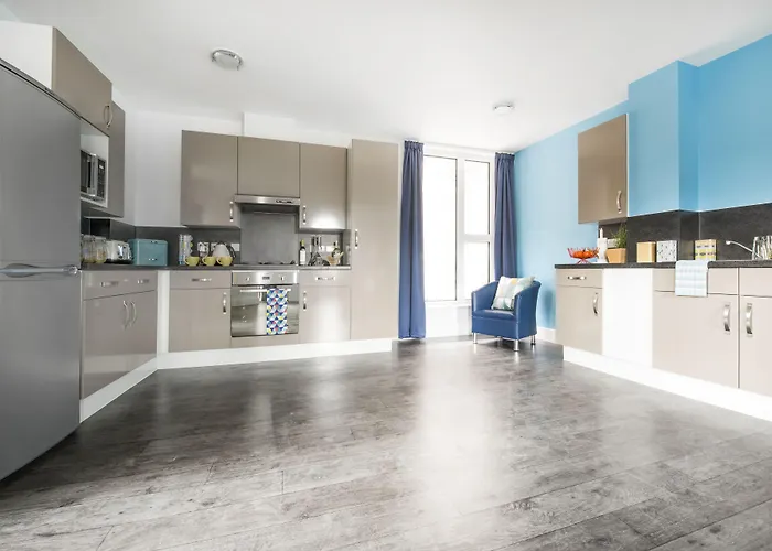 Destiny Student - Holyrood Apartment Edinburgh