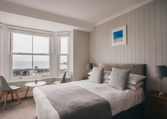 Coverack Hotels