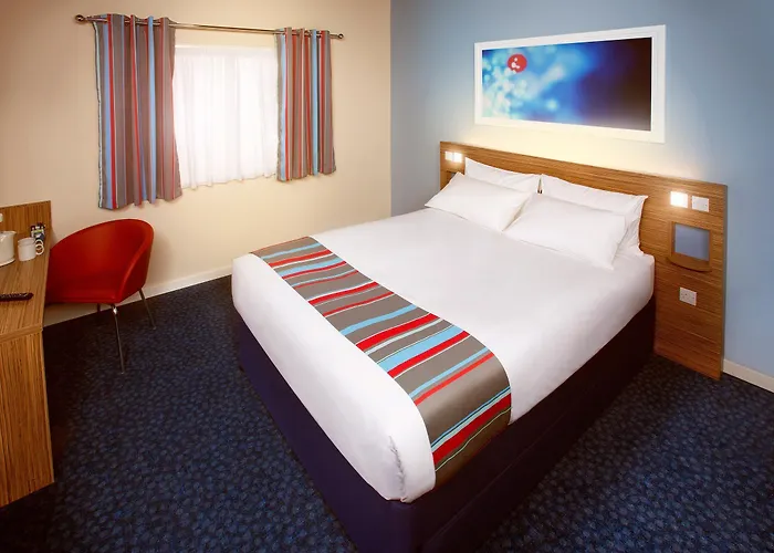 Glasgow hotels near Gallery of Modern Art