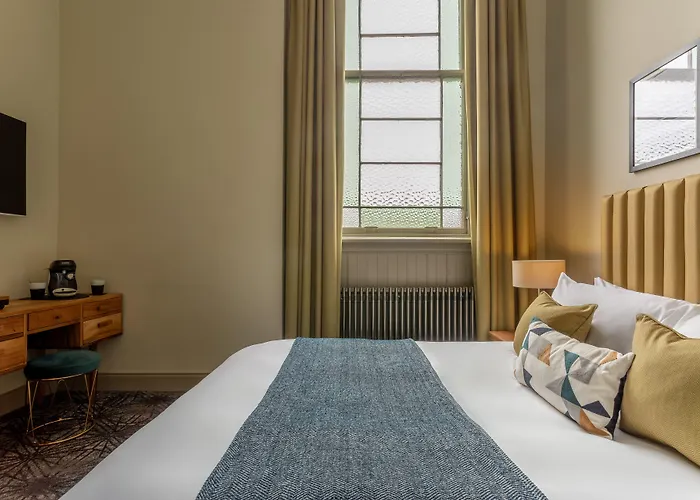 Helensburgh Hotels