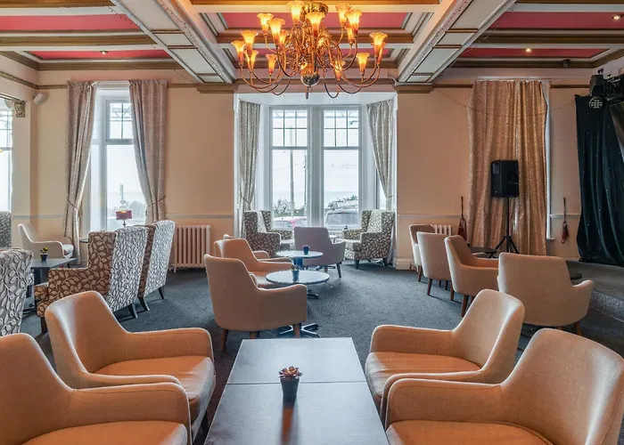 Blackpool hotels near Sandcastle Waterpark