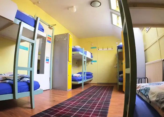 Edinburgh Hostels
