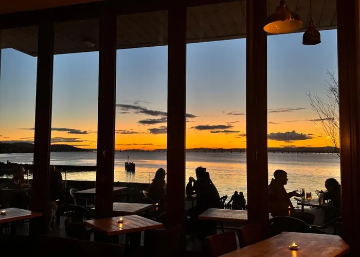 Newport-On-Tay Hotels