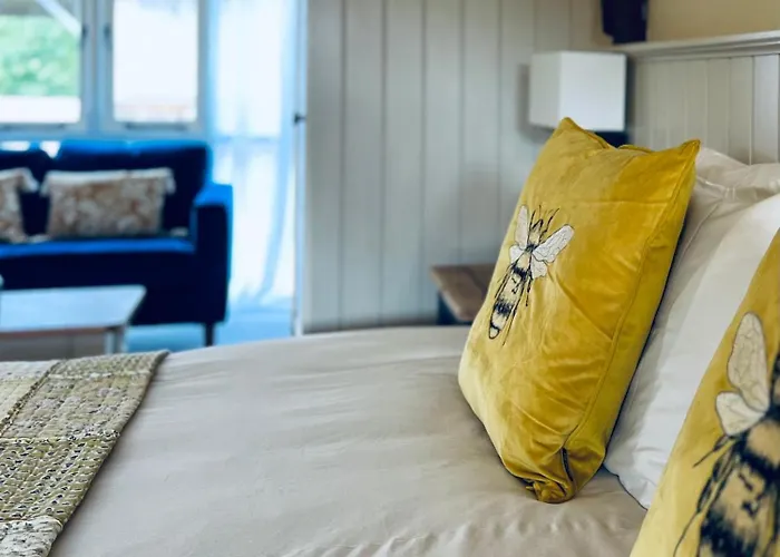 Dunwich Hotels