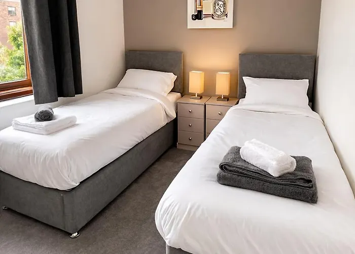 5 Lockside Free Secure Parking Villa York