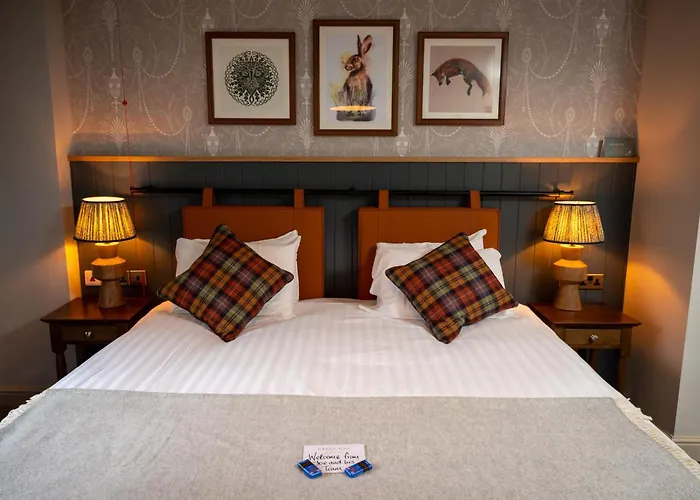 Harlow Hotels
