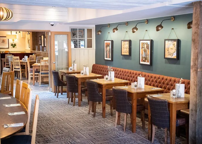 Kenilworth Hotels