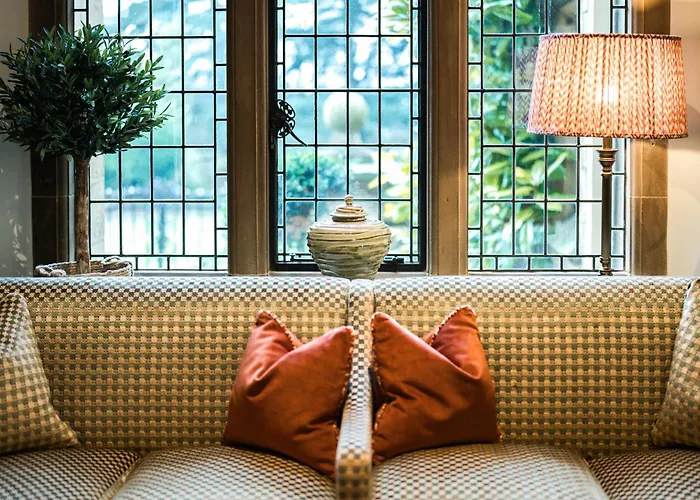 Baslow Hotels