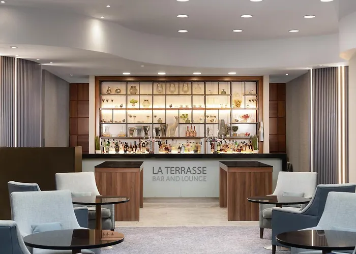 SURREY Hotels