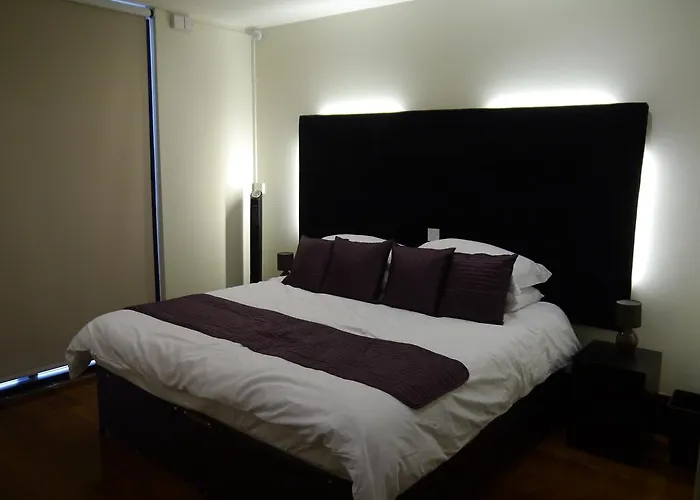 Liver View Apartments Liverpool